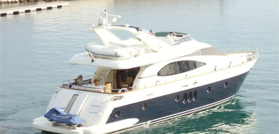 Copia 3 Charter Yacht