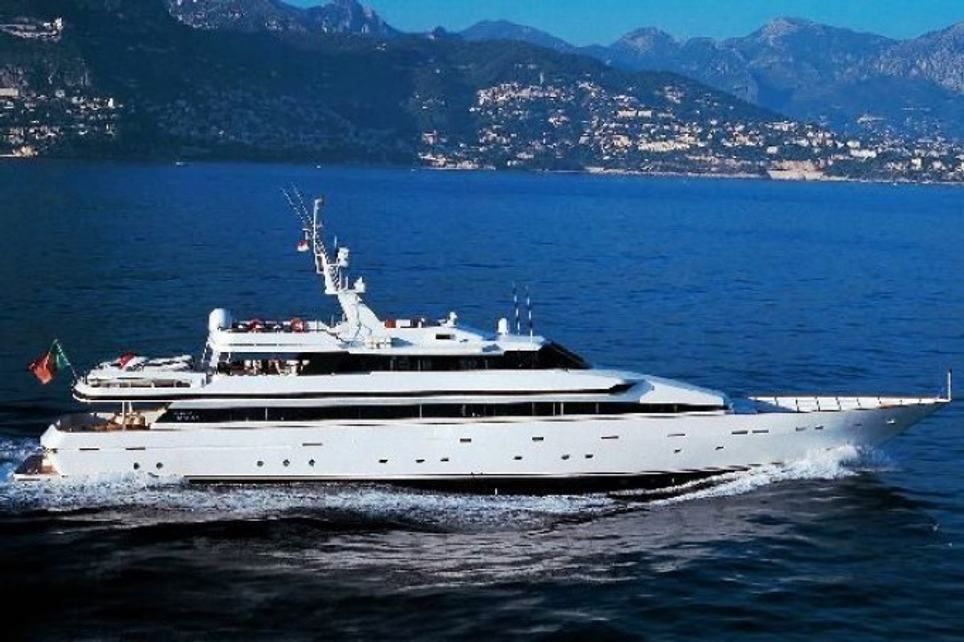 Costa Magna Charter Yacht