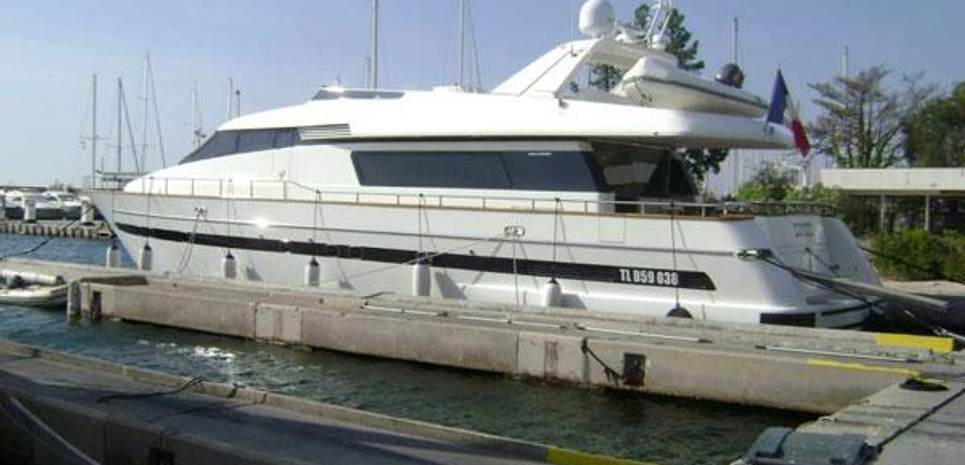 Coyote Charter Yacht