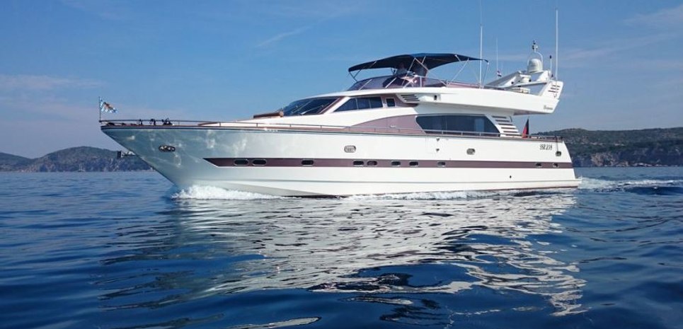 Csimbi Charter Yacht