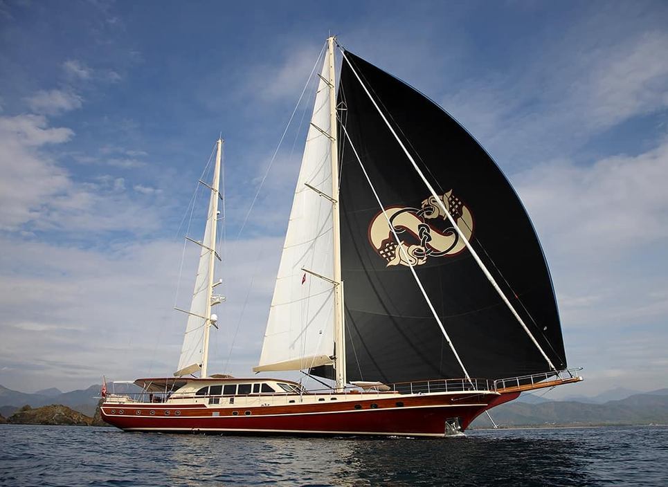 Daima Charter Yacht