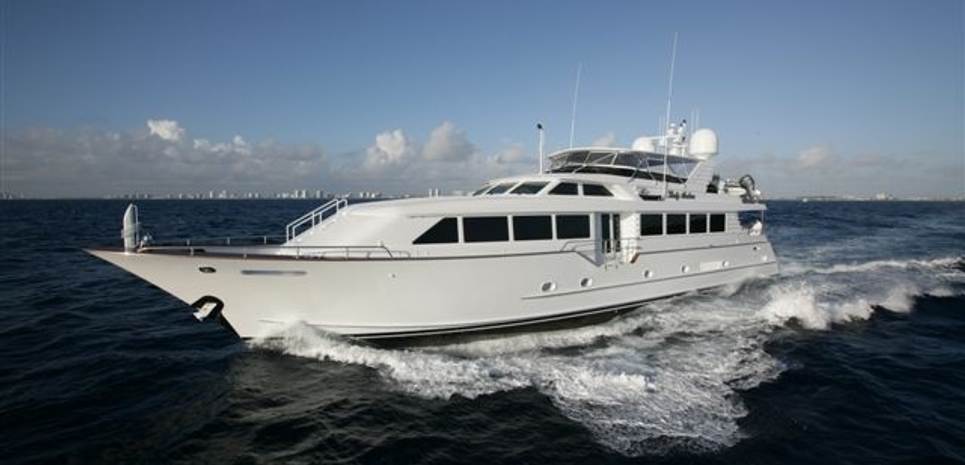 Decompression Charter Yacht