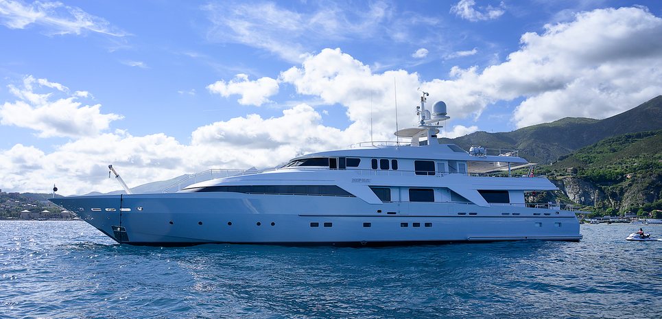 Deep Blue II Charter Yacht