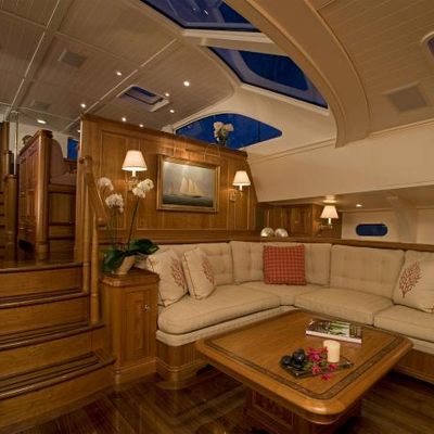 yacht delta house