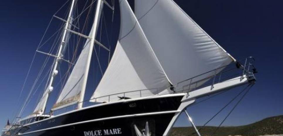 Dolce Mare Charter Yacht