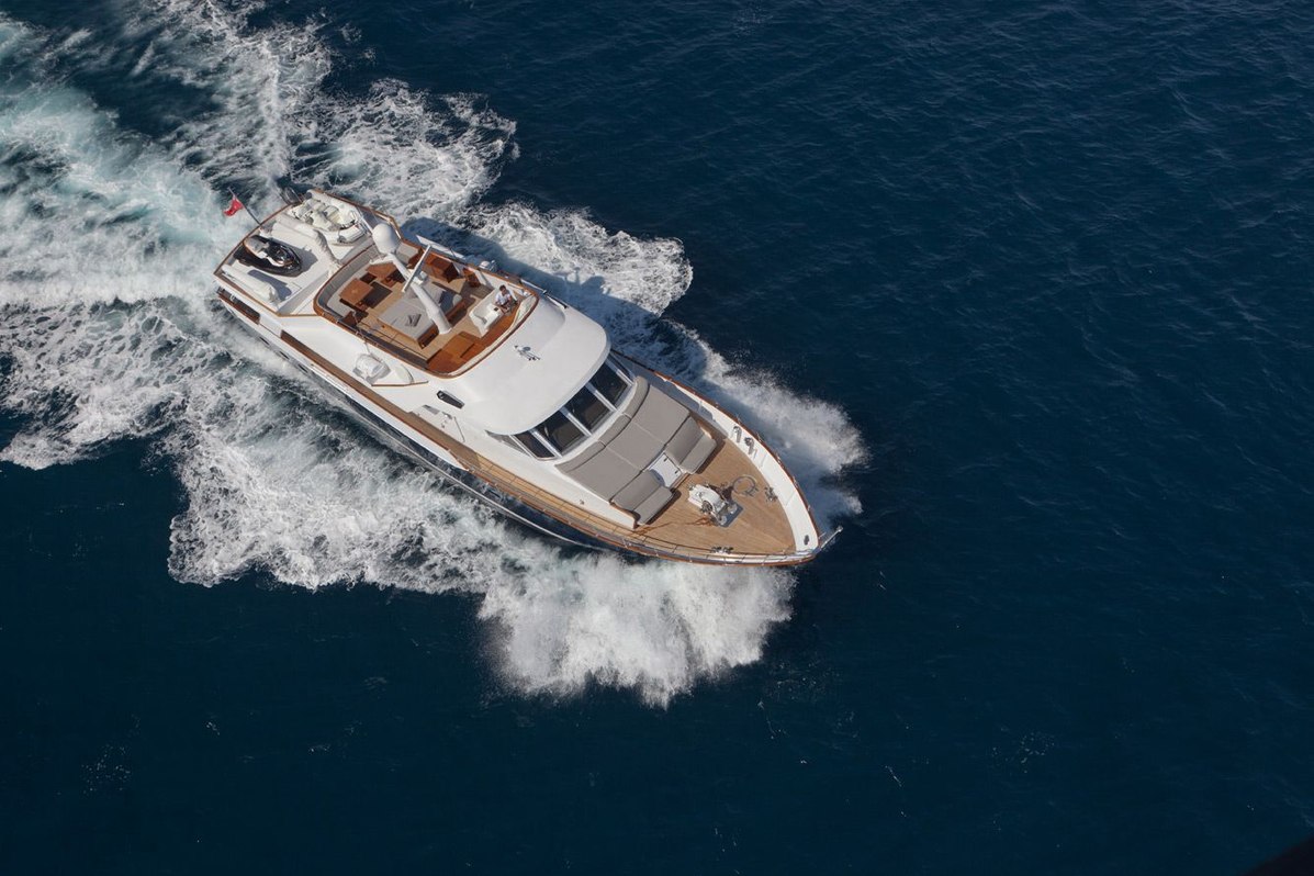 Dune Charter Yacht
