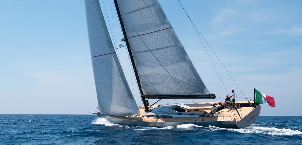 E Vai Charter Yacht