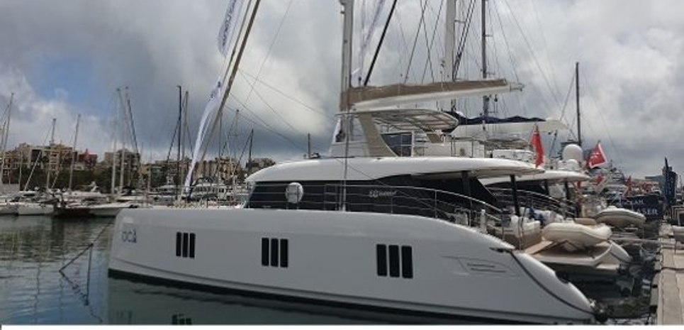 E Charter Yacht