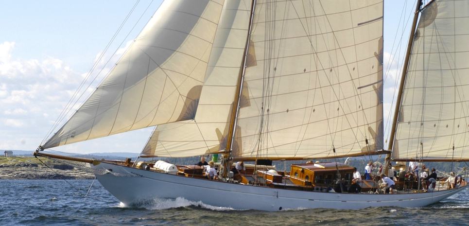 Eileen II Charter Yacht