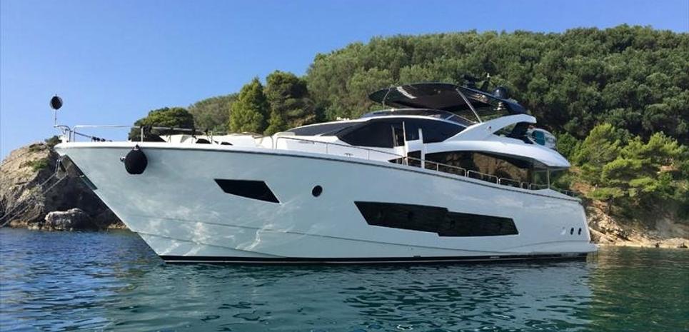 Escape 42 Charter Yacht