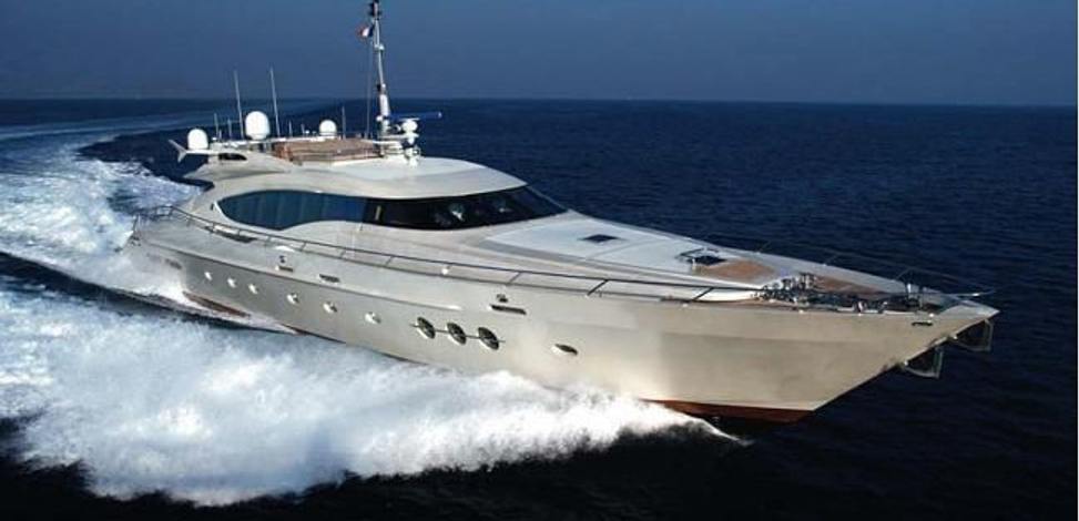 luxury yacht escape