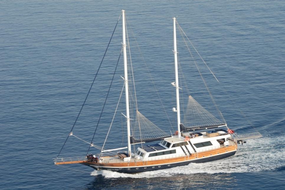 Esma Sultan Charter Yacht