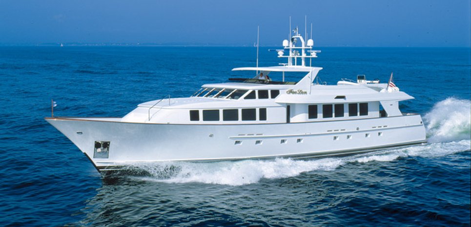 Fae Lon Charter Yacht