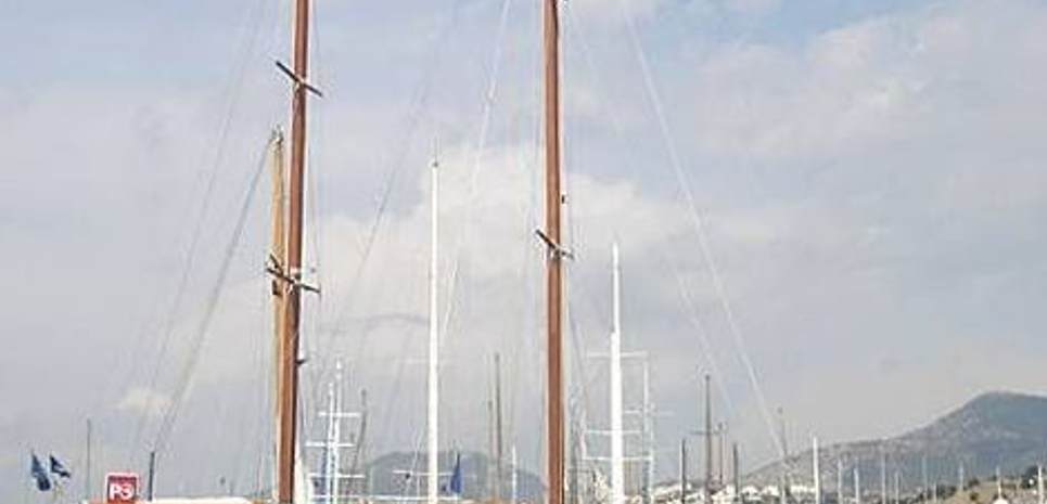 Faralina Charter Yacht