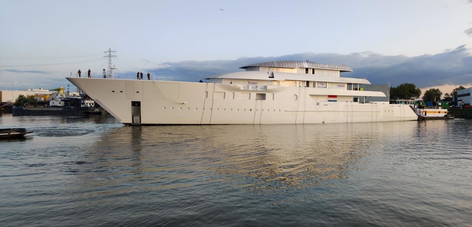 Feadship 1009 Charter Yacht