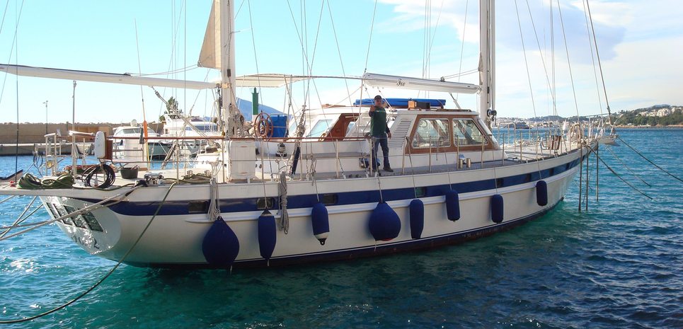 Fox II Charter Yacht