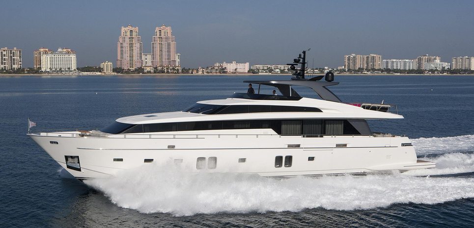 Freddy Charter Yacht