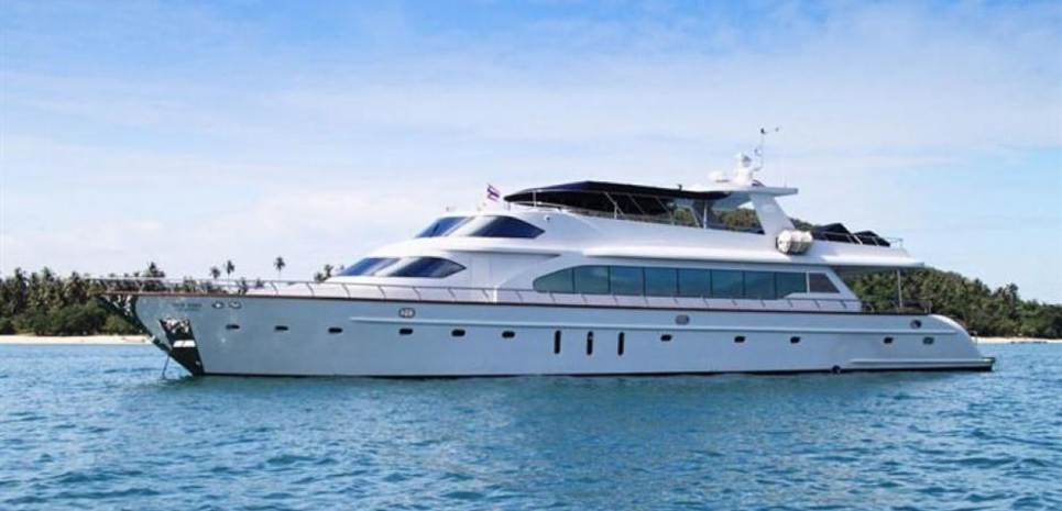 Free Bird Charter Yacht