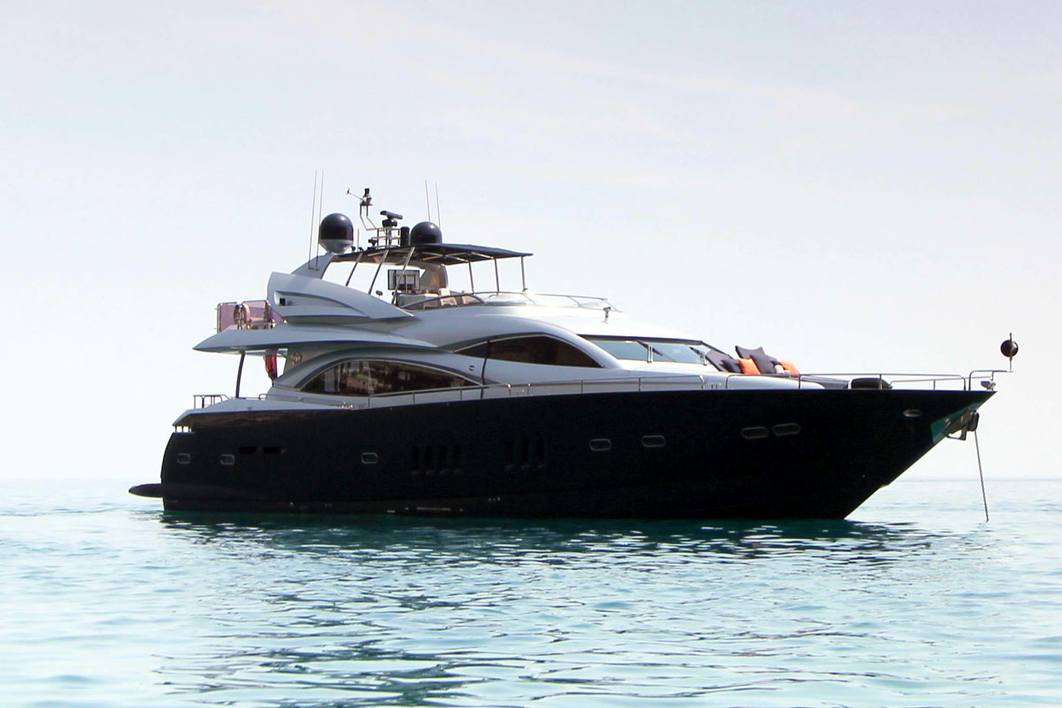 Georgina Charter Yacht
