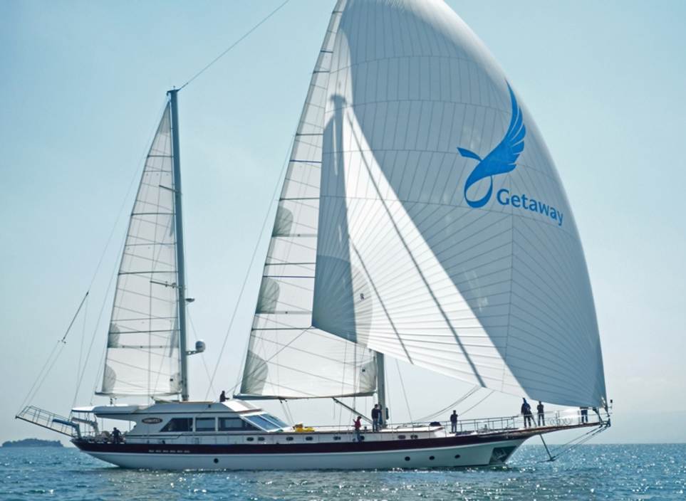 Getaway Charter Yacht