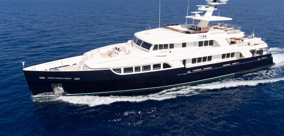 Gio Chi The Charter Yacht