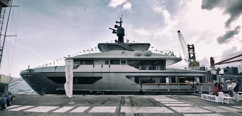 Globas Charter Yacht