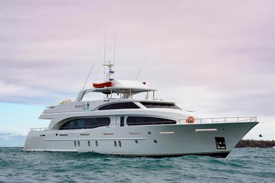 Grand Daphne Charter Yacht