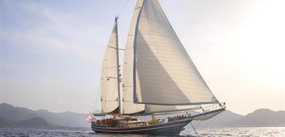 Grande Mare Charter Yacht