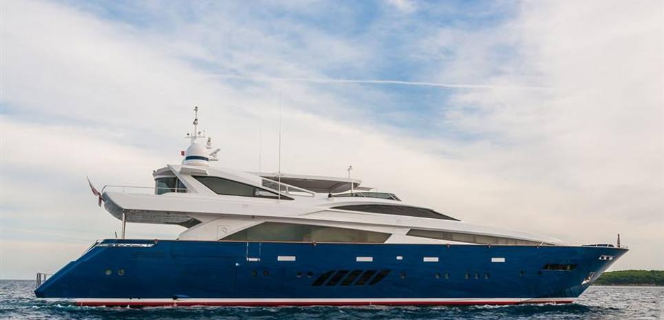 H Charter Yacht