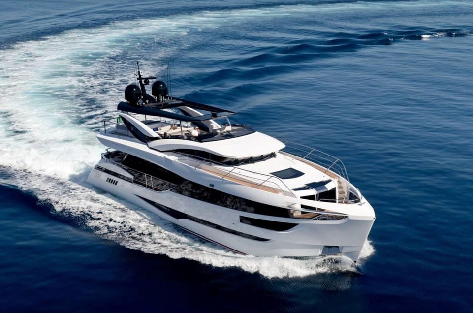 Hanaa Charter Yacht