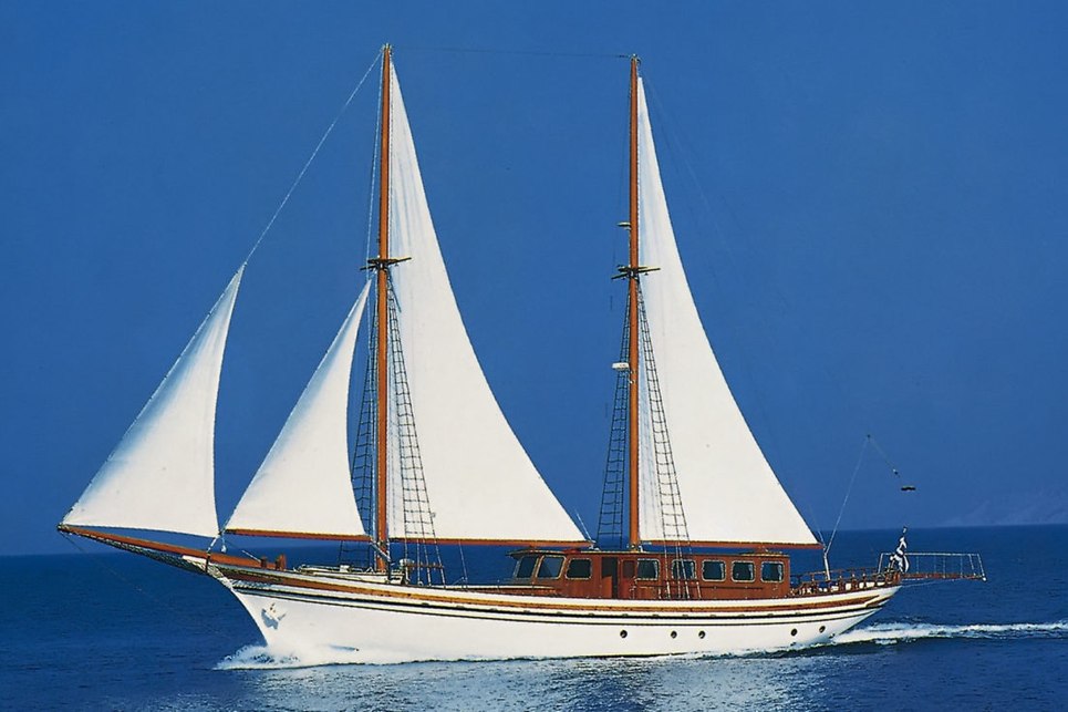 Hermina Charter Yacht