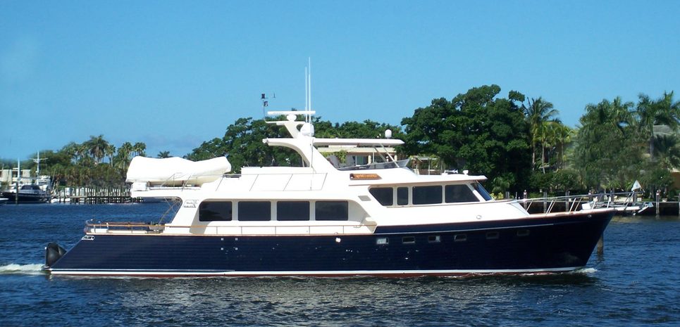 Hooligan V Charter Yacht