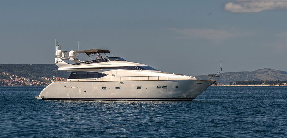 Hope I Charter Yacht