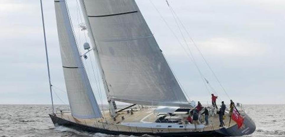 Hoppetosse Charter Yacht