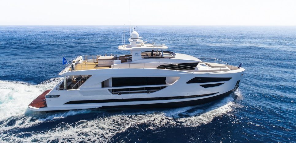 Horizon FD85/05 Charter Yacht