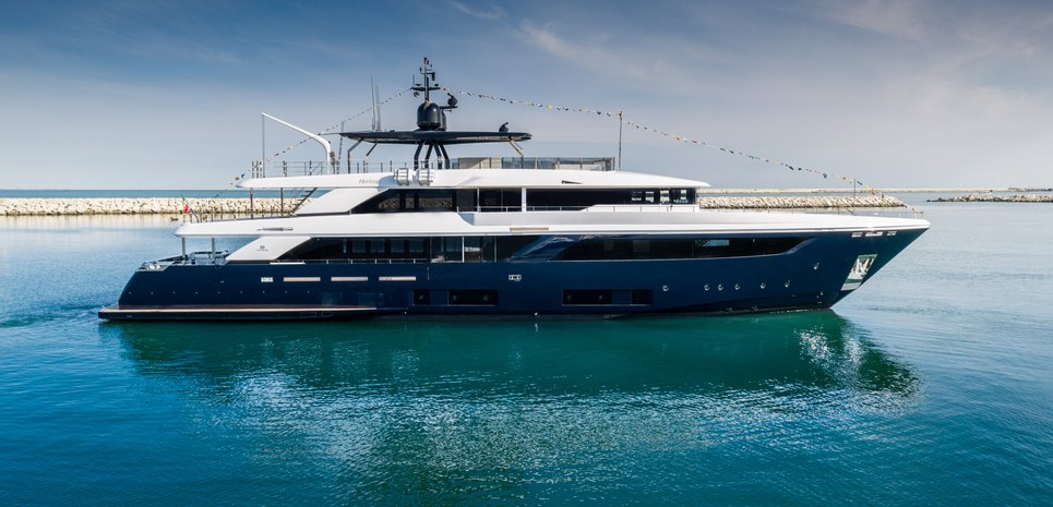 Horizon Charter Yacht