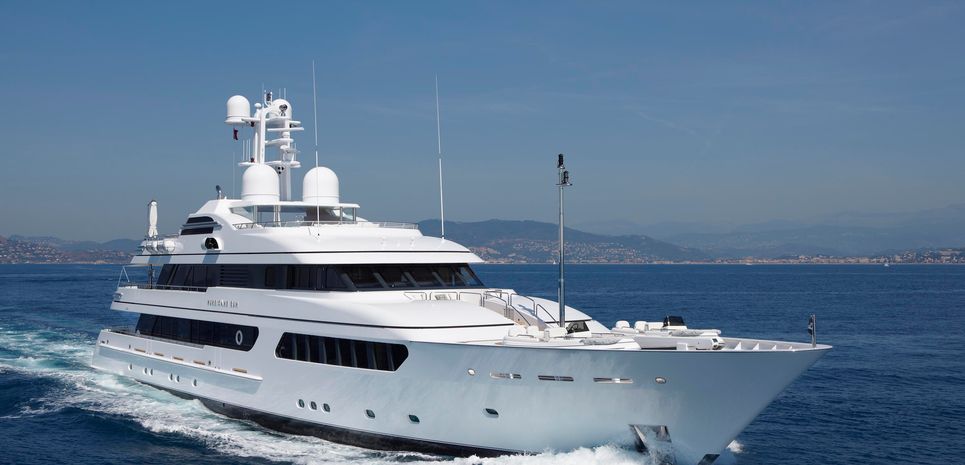 Hurricane Run Charter Yacht