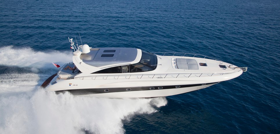 Icare Charter Yacht