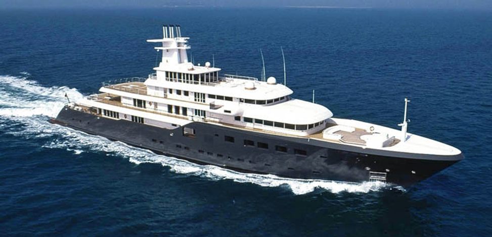 who owns yacht ice