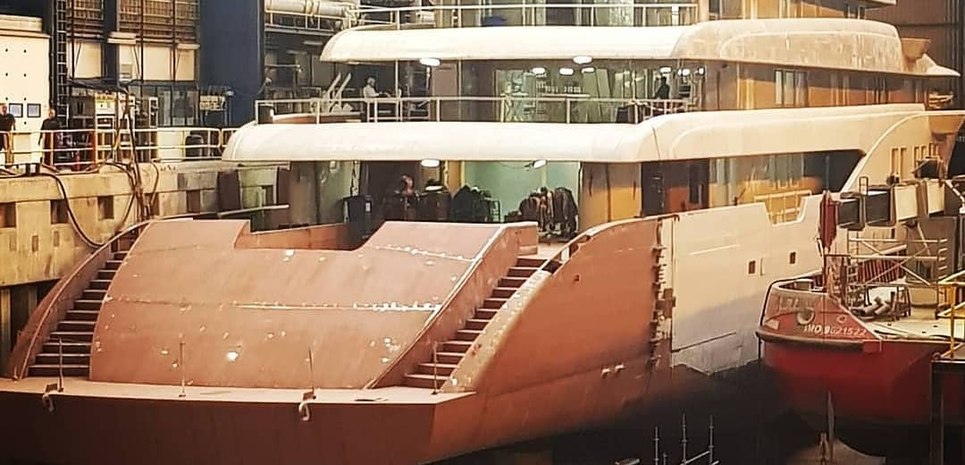 Icon 280 Charter Yacht