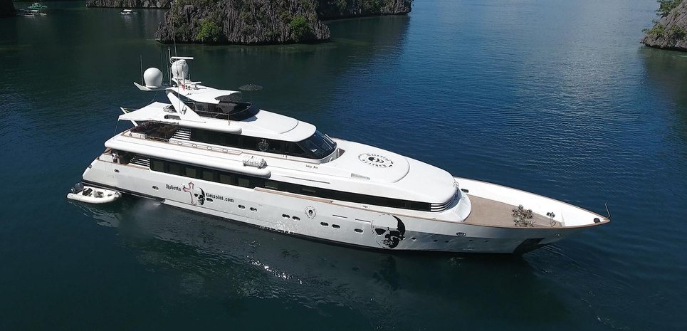 Indigo Star I Charter Yacht