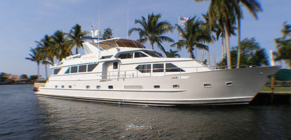 Intrigue Charter Yacht