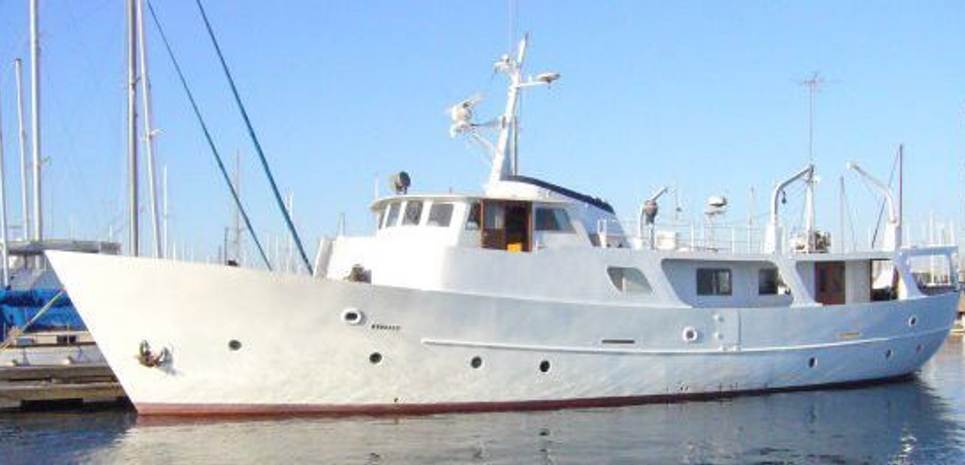 Island Waters Charter Yacht