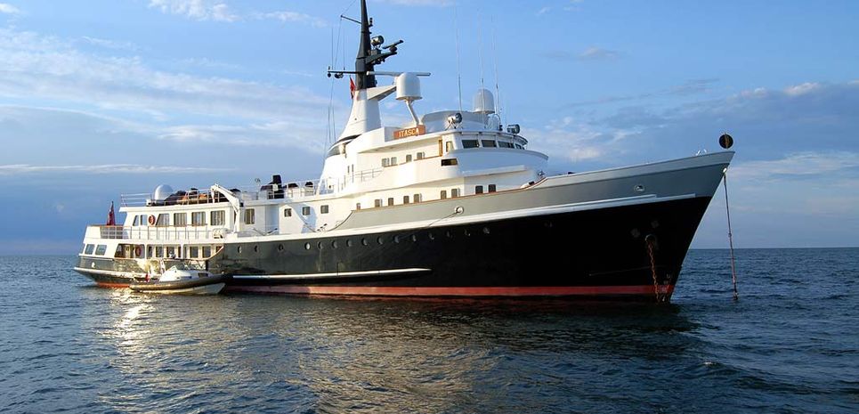 Itasca Charter Yacht
