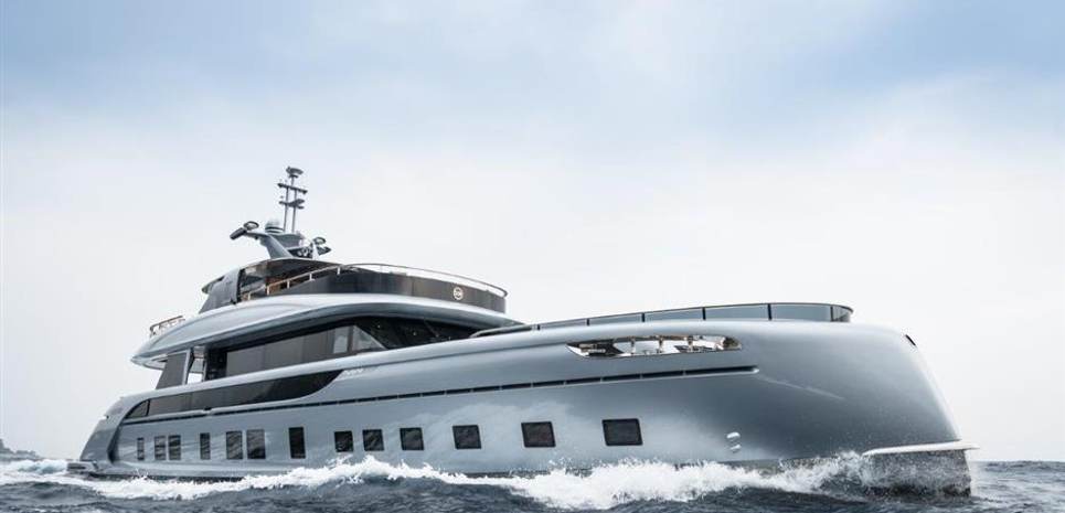 Jaaber Charter Yacht