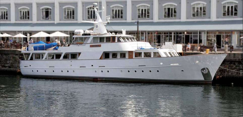 Jackie O Charter Yacht