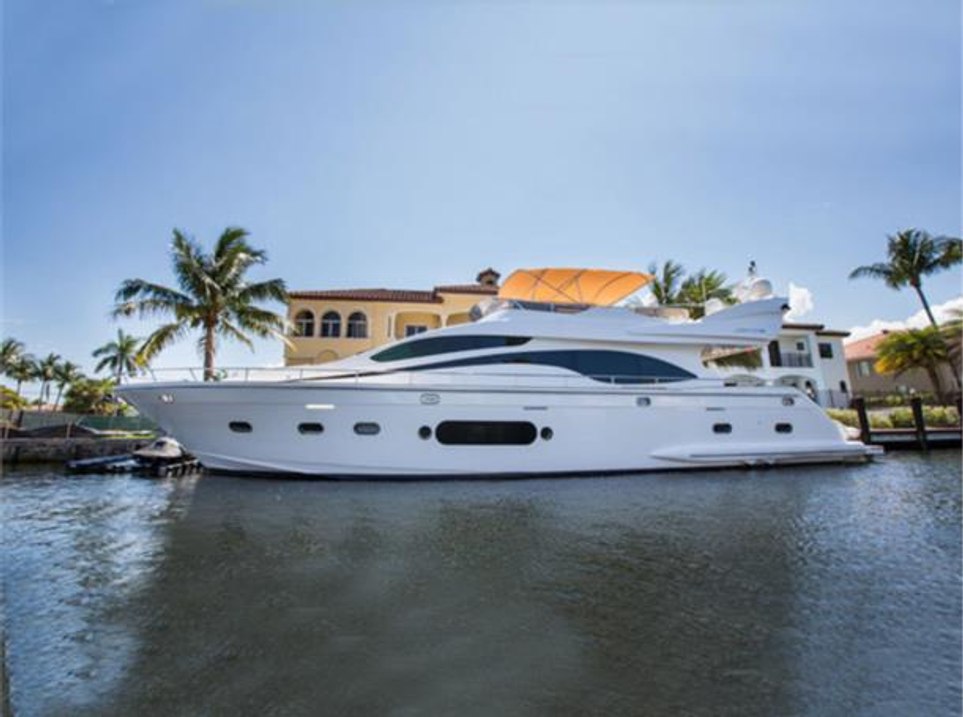 Joyce Charter Yacht