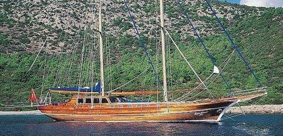 Kaya Guneri III Charter Yacht