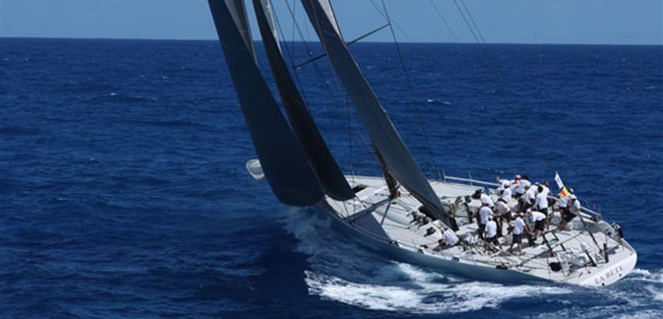La Bete Charter Yacht