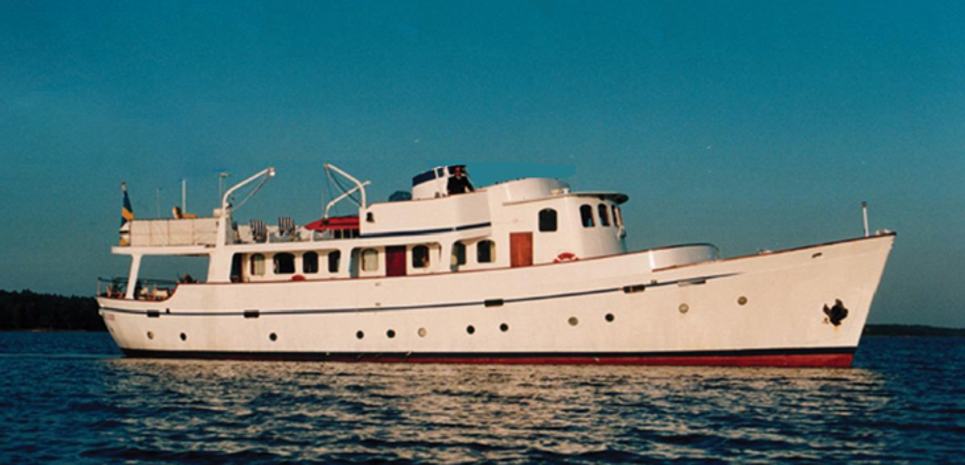 La Bimba Charter Yacht